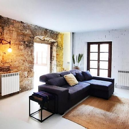 Loft-Atelier En Oviedo Apartment Bagian luar foto